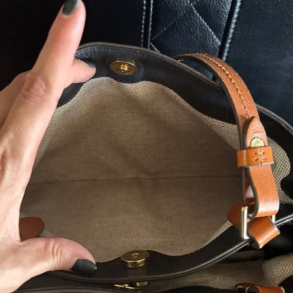 Dooney & Bourke City Flynn Tote Purse - Picture 5 of 14